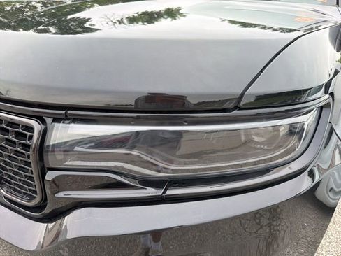 Used 2024 Jeep Wagoneer Series II AWD/4WD image 8