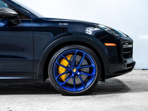 Certified 2023 Porsche Cayenne Turbo GT AWD/4WD image 30