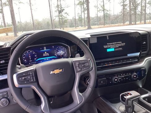 New 2026 Chevrolet Silverado 1500 LT image 18