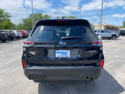 Certified 2025 Subaru Forester Touring AWD/4WD image 6