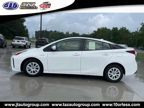 Used 2019 Toyota Prius L Eco FWD image 6