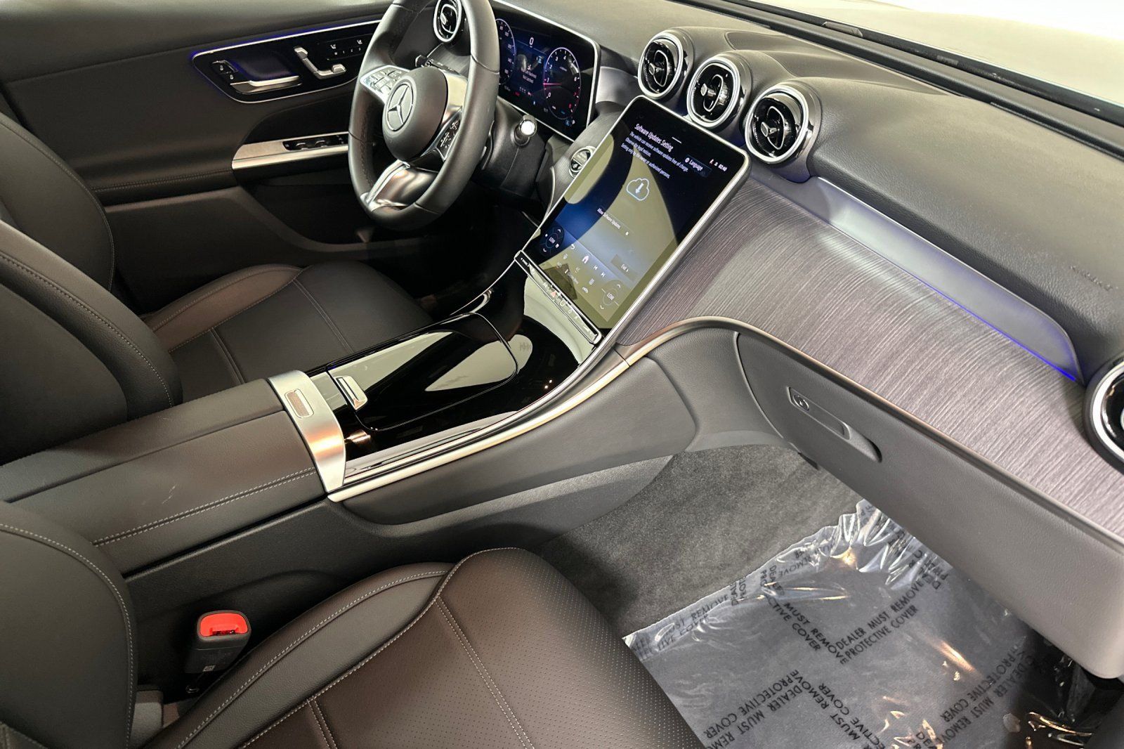 Used 2026 Mercedes-Benz GLC 300 image 15