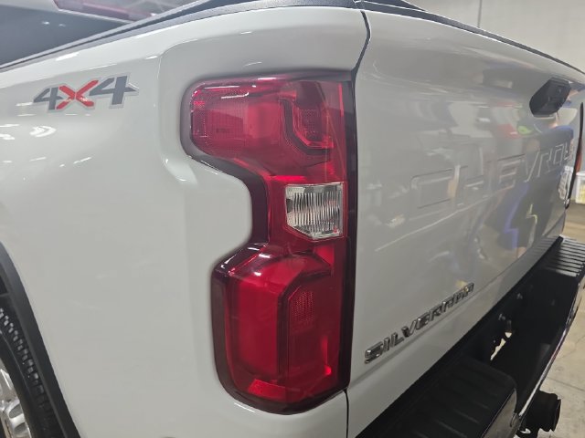 Used 2022 Chevrolet Silverado 2500 LTZ w/ Safety Package AWD/4WD image 34