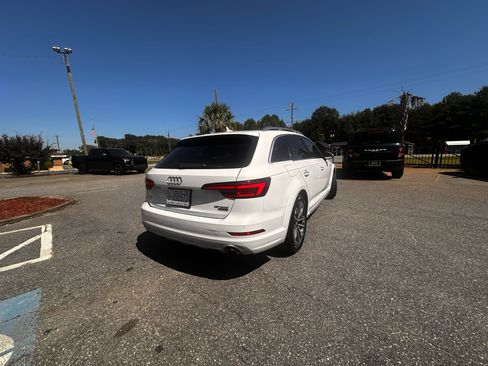 Used 2018 Audi A4 2.0T allroad Prestige w/ Prestige Package image 28