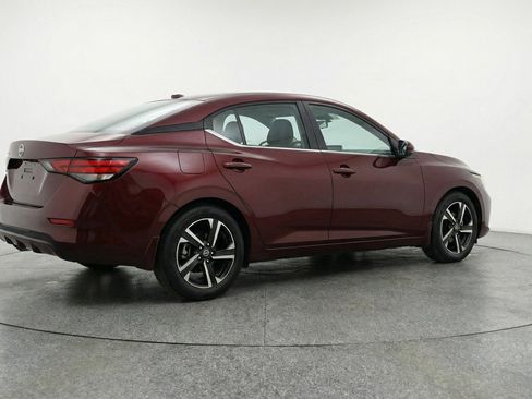 Used 2025 Nissan Sentra SV FWD image 9