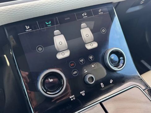 Used 2020 Land Rover Range Rover Velar R-Dynamic S image 21