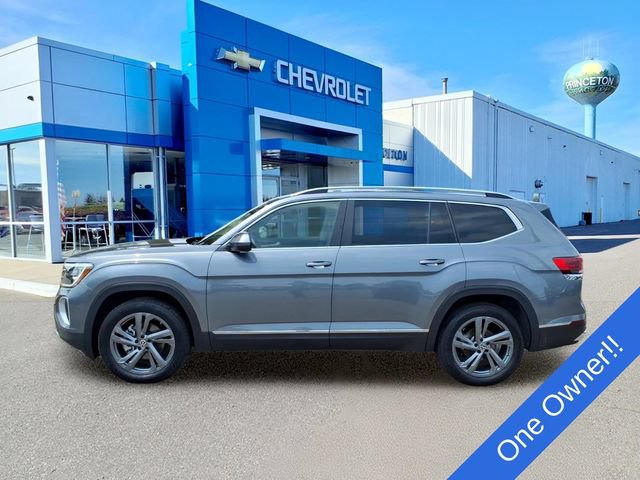 Used 2025 Volkswagen Atlas SEL AWD/4WD image 7