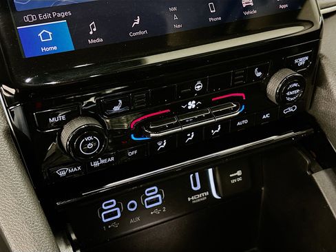 Used 2022 Jeep Grand Cherokee Limited 4xe image 24