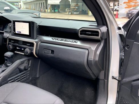 Used 2024 Toyota Tacoma SR5 RWD image 18