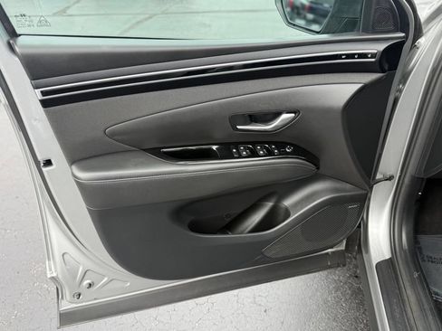 Used 2023 Hyundai Tucson Limited AWD/4WD image 13
