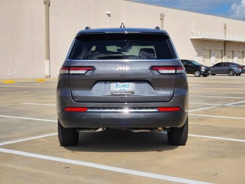 Used 2025 Jeep Grand Cherokee L Laredo image 6