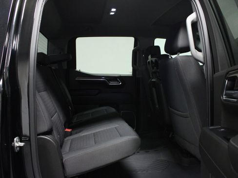 Used 2022 Chevrolet Silverado 1500 LT Trail Boss image 15