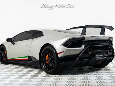 Used 2018 Lamborghini Huracan AWD/4WD image 18