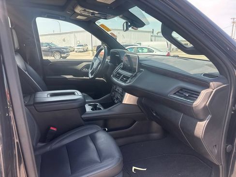 Used 2022 Chevrolet Suburban LT AWD/4WD image 10