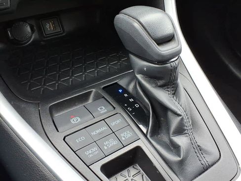 Used 2023 Toyota RAV4 LE image 13