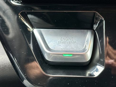 Certified 2025 GMC Sierra 1500 AT4 image 23