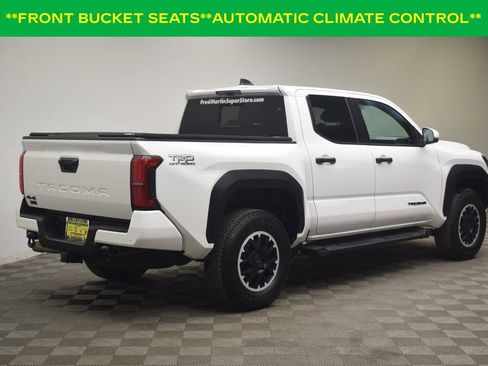 Used 2024 Toyota Tacoma TRD Off-Road image 7