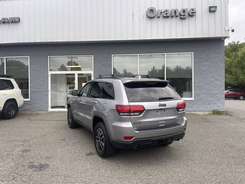 Used 2020 Jeep Grand Cherokee Trailhawk image 4