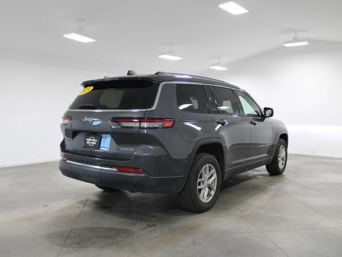 Used 2023 Jeep Grand Cherokee L Laredo image 9