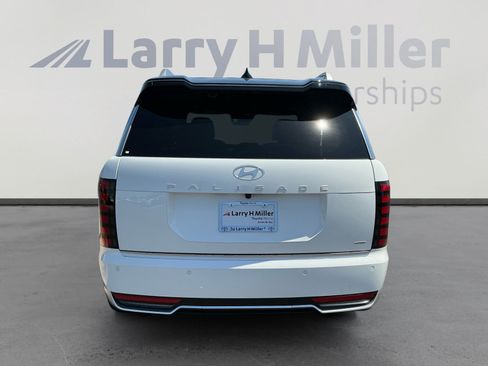 Used 2026 Hyundai Palisade Calligraphy AWD/4WD image 3
