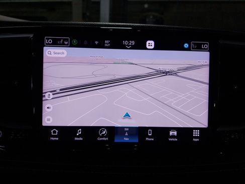 Used 2023 Chrysler Pacifica Limited FWD image 14