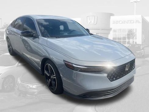 Used 2024 Honda Accord Sport image 4