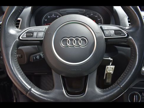 Used 2018 Audi Q3 2.0T Premium FWD image 14