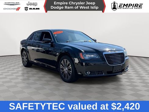 Used 2012 Chrysler 300 S image 1