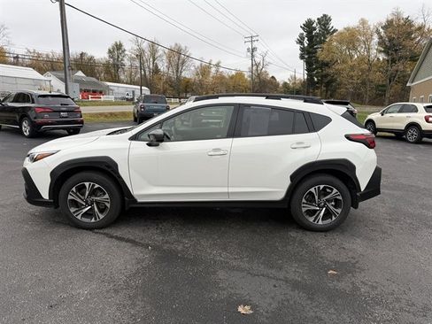 Used 2024 Subaru Crosstrek 2.0i Premium image 13