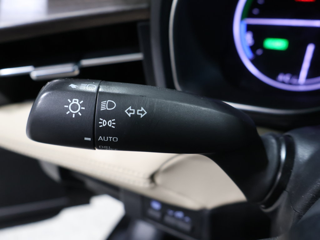 Used 2021 Toyota Avalon XLE w/ Carpet Mat Package (TMS) FWD image 36