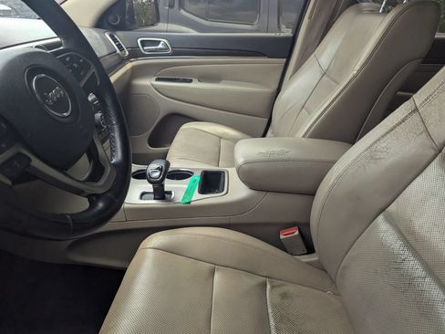 Used 2014 Jeep Grand Cherokee Limited w/ Luxury Group II RWD image 9