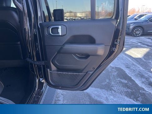 Used 2021 Jeep Wrangler Unlimited Sahara w/ LED Lighting Group image 20