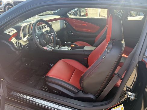 Used 2010 Chevrolet Camaro SS w/ RS Package RWD image 8