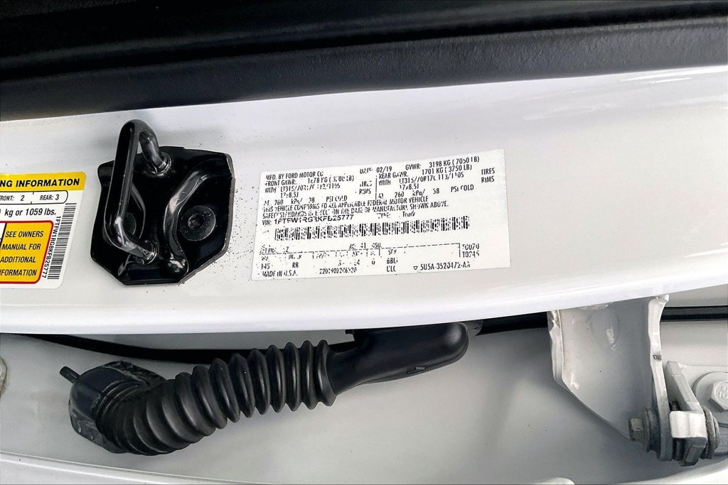 Used 2019 Ford F150 Raptor w/ Equipment Group 802A Luxury AWD/4WD image 33