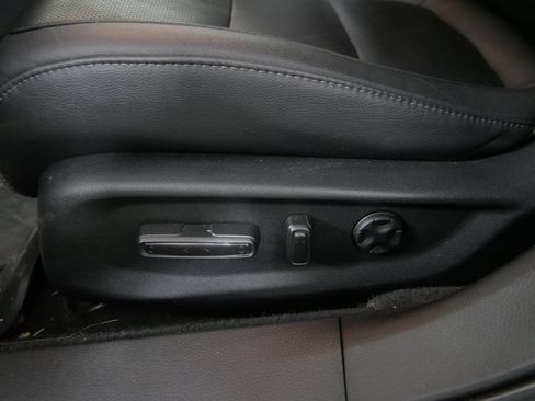 Used 2020 Honda Accord Touring image 16