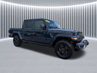 Used 2025 Jeep Gladiator Sport