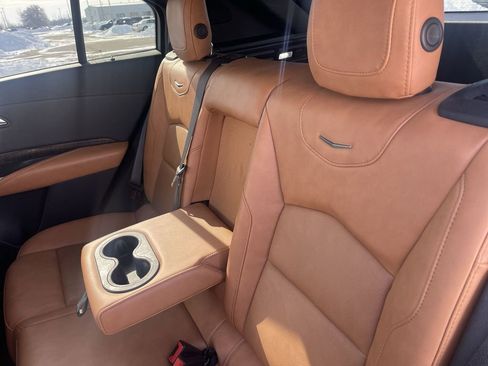 Used 2022 Cadillac XT4 Premium Luxury w/ Enhanced Visibility Package image 37