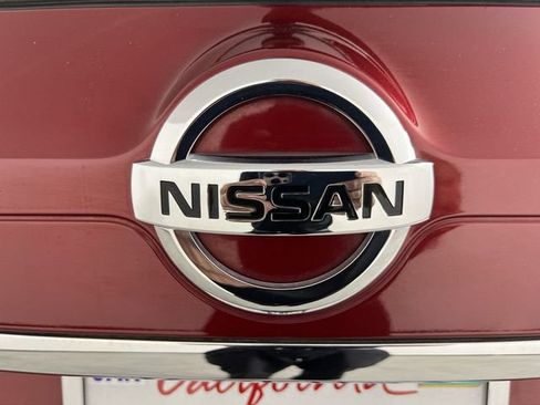 Used 2020 Nissan Rogue SV FWD image 30