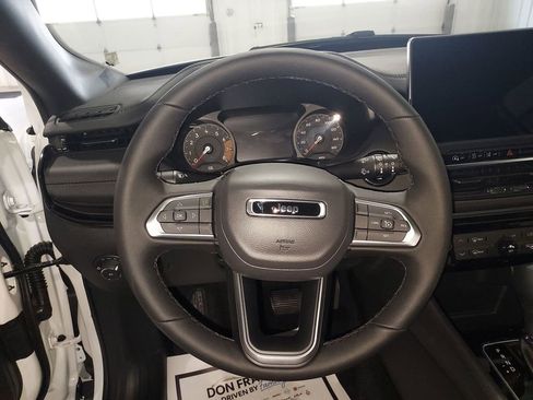 New 2026 Jeep Compass Latitude AWD/4WD image 20