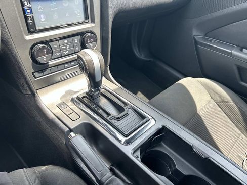 Used 2014 Ford Mustang Coupe RWD image 21