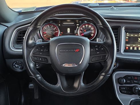 Used 2022 Dodge Challenger GT image 13