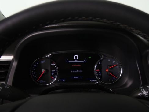 Used 2023 GMC Acadia SLT w/ Technology Package FWD image 17