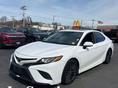 Used 2018 Toyota Camry SE w/ Moonroof Package