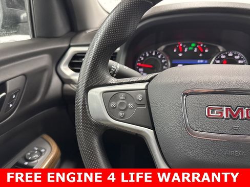 Used 2023 GMC Acadia SLE image 11