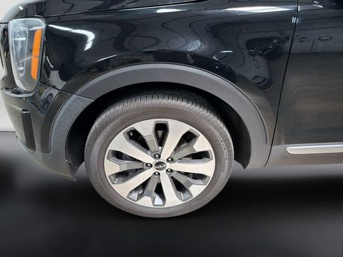 Used 2022 Kia Telluride S FWD image 9