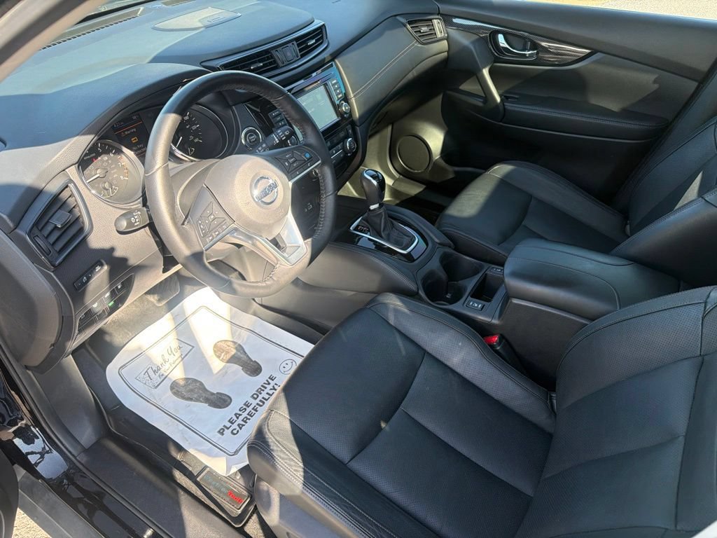 Used 2018 Nissan Rogue SL w/ Premium Package FWD image 11