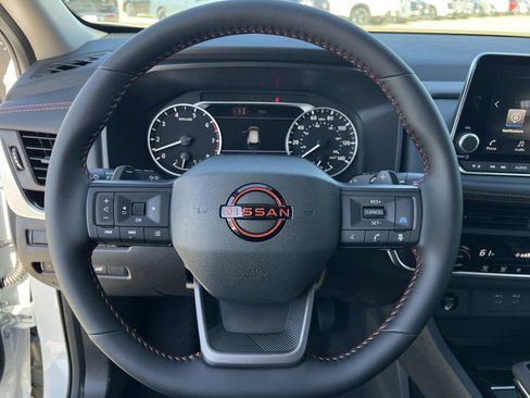 New 2026 Nissan Rogue SV image 10