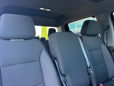 Used 2019 GMC Sierra 1500 SLE w/ SLE Value Package AWD/4WD image 16
