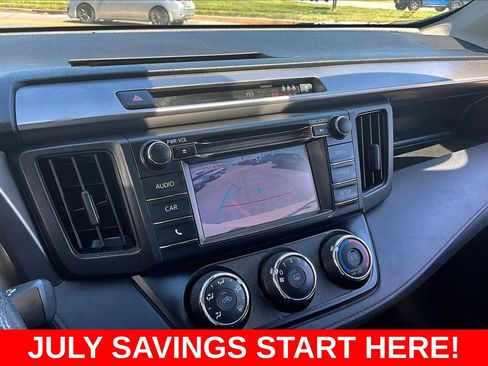 Used 2018 Toyota RAV4 LE w/ All Weather Liner Package AWD/4WD image 18