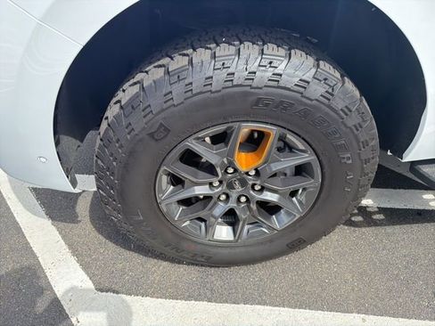 Used 2025 Ford Expedition Tremor AWD/4WD image 31
